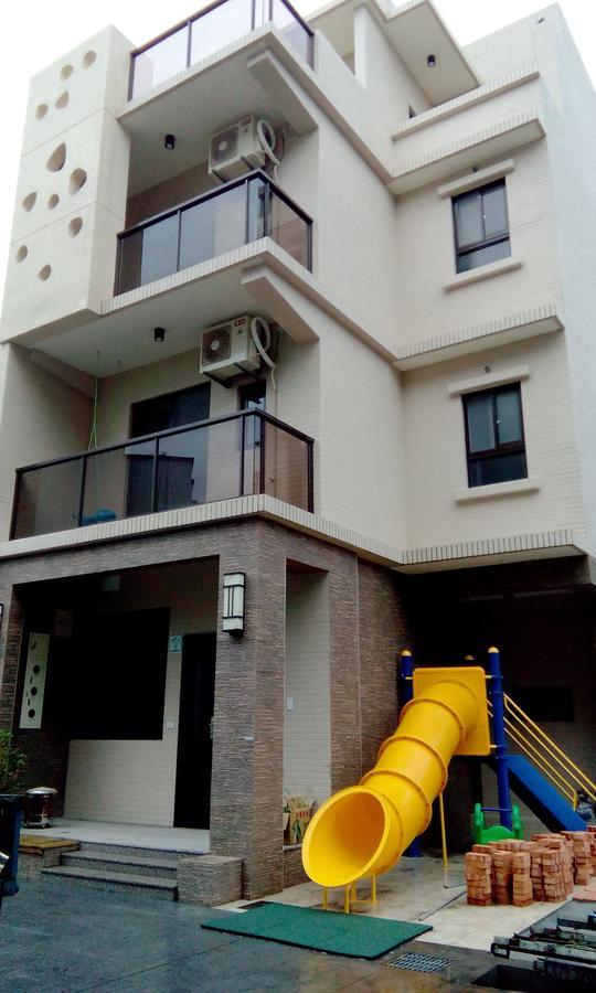 充電樁 羅東木村電梯民宿luodong Tree Bnb 雲朵朵二館 近週三清溝 免費洗衣機 烘衣機 星巴克咖啡豆 國旅卡特約店 Buitenkant foto
